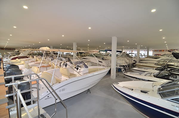 Herzog Marine Center skippers.ch